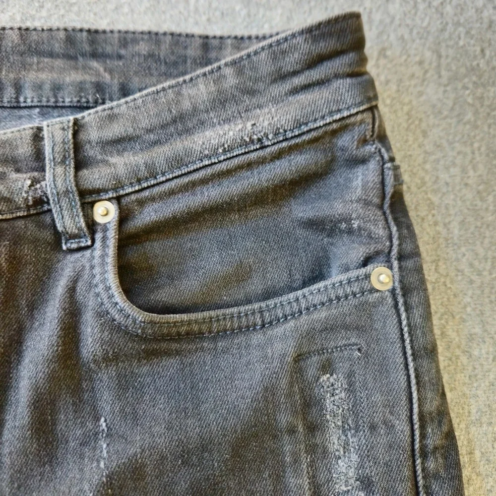 Ksubi Chitch Jeans 32 x 31 Black Distressed Slim Denim EUC Grunge Retail $195